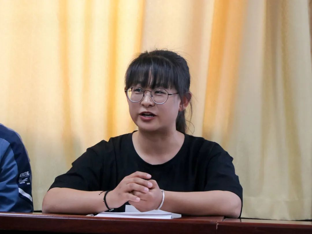求是书院召开燕宝慈善基金会交流座谈会