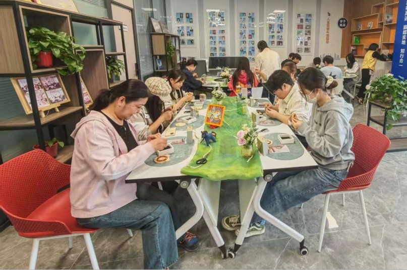 心灵电台FM | 六一糖果派送暖心上线