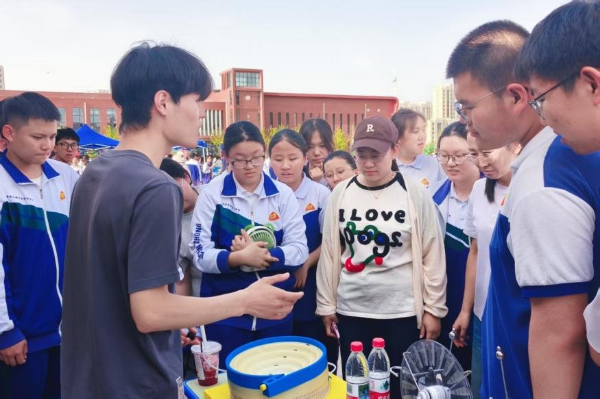 求是书院2025年育人答卷