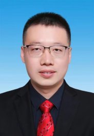 主持校团委工作